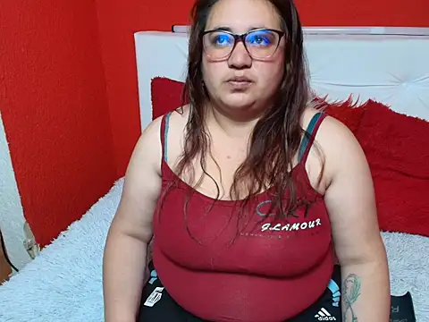  khloe tomson  online show from September 16, 1:01 pm