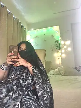 Snapshot of Indian_queen007 chatting on March 17, 5:44 am Indian queen007 online show from March 17, 5:44 am