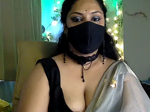 Indian queen007 online show from August 2, 9:30 am