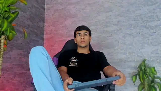 Snapshot of CHR58_ chatting on September 21, 2:57 am CHR58  online show from September 21, 2:57 am