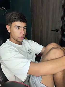 Snapshot of CHR58_ chatting on October 19, 5:19 am CHR58  online show from October 19, 5:19 am