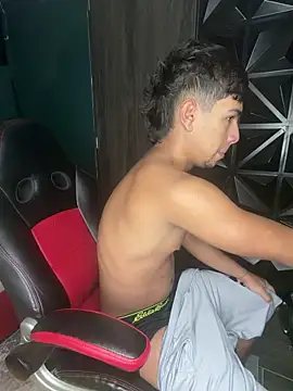 Snapshot of CHR58_ chatting on October 21, 2:56 am CHR58  online show from October 21, 2:56 am