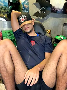 Snapshot of CHR58_ chatting on October 25, 2:13 pm CHR58  online show from October 25, 2:13 pm