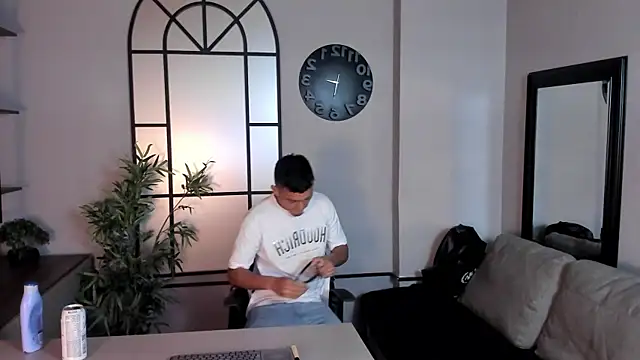 MrJustin  online show from October 10, 8:41 pm