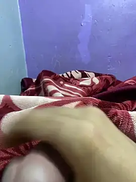 mohamed75893 online show from February 14, 10:17 pm