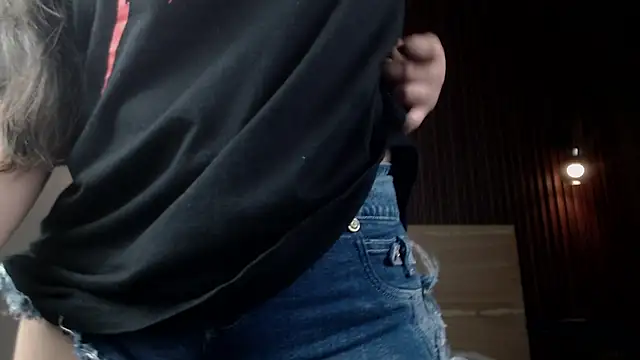 Snapshot of alice_coopperx chatting on October 15, 12:49 pm alice coopperx online show from October 15, 12:49 pm