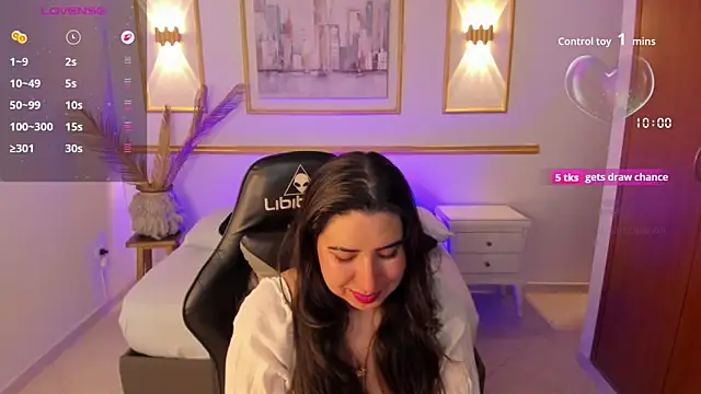 alice coopperx online show from November 26, 12:17 pm