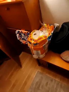 Snapshot of Mlody991112 chatting on November 3, 6:20 pm Mlody991112 online show from November 3, 6:20 pm