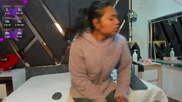LunaTeenx69 online show from September 15, 1:22 pm