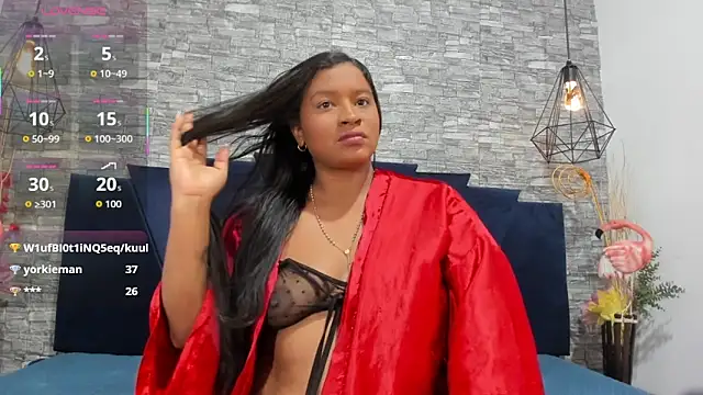 Snapshot of Emily_Brown18 chatting on October 4, 4:10 am Emily Brown18 online show from October 4, 4:10 am