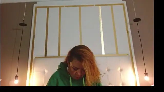 Snapshot of rose_channel1 chatting on October 18, 8:37 am rose channel1 online show from October 18, 8:37 am