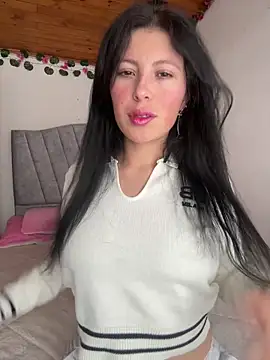 Mia salinass online show from September 17, 5:25 pm
