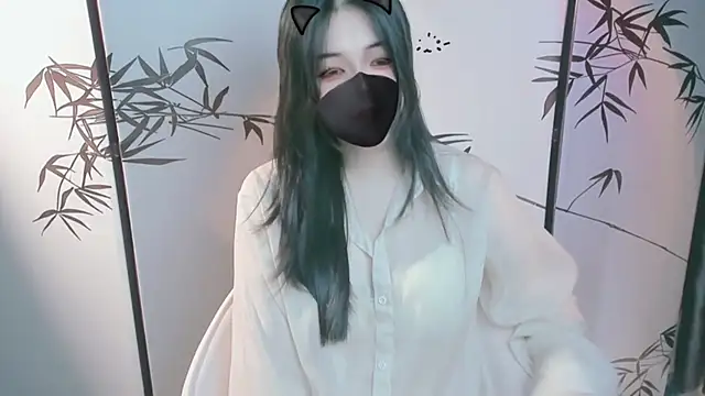 Snapshot of Sparkly_Candy chatting on November 10, 4:11 am Sparkly Candy online show from November 10, 4:11 am