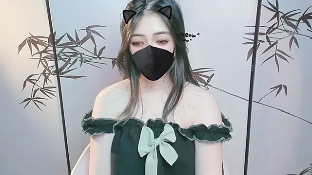 Snapshot of Sparkly_Candy chatting on November 27, 9:00 am Sparkly Candy online show from November 27, 9:00 am