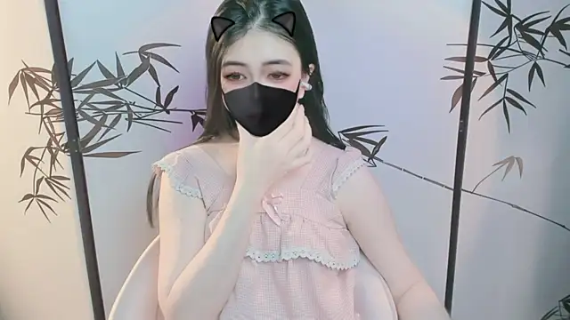 Snapshot of Sparkly_Candy chatting on December 21, 12:51 am Sparkly Candy online show from December 21, 12:51 am