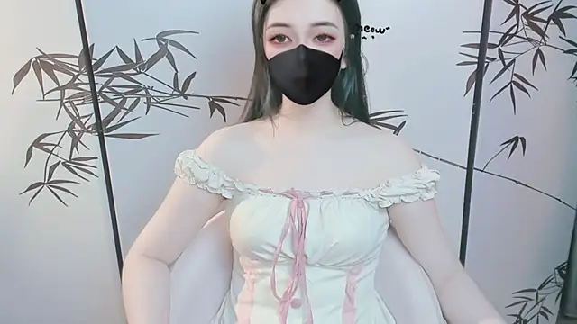 Snapshot of Sparkly_Candy chatting on January 7, 2:03 am Sparkly Candy online show from January 7, 2:03 am