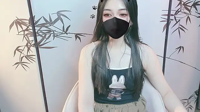 Snapshot of Sparkly_Candy chatting on January 9, 2:25 am Sparkly Candy online show from January 9, 2:25 am