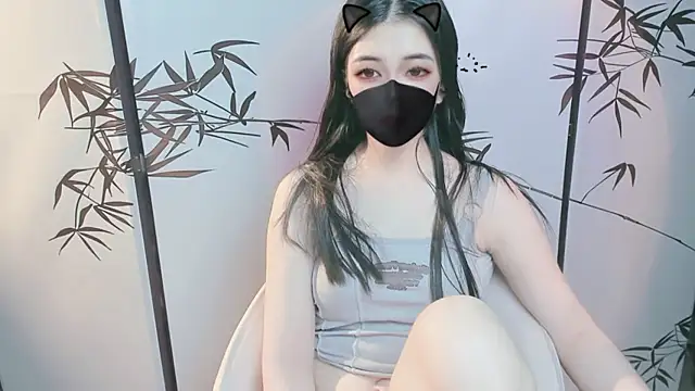 Snapshot of Sparkly_Candy chatting on January 12, 5:23 am Sparkly Candy online show from January 12, 5:23 am