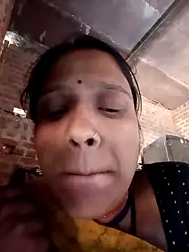 Xx pooja online show from November 8, 5:18 am