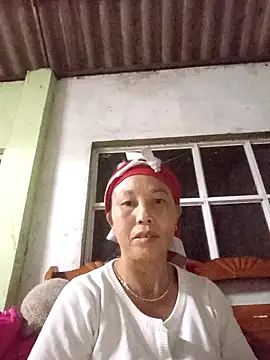 me-cute online show from October 4, 8:51 pm