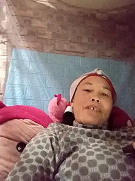 me-cute online show from November 23, 1:22 pm