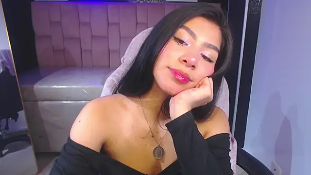 Melanny b  online show from September 17, 7:48 pm