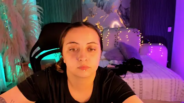 SarahCastro1  online show from July 9, 3:54 am