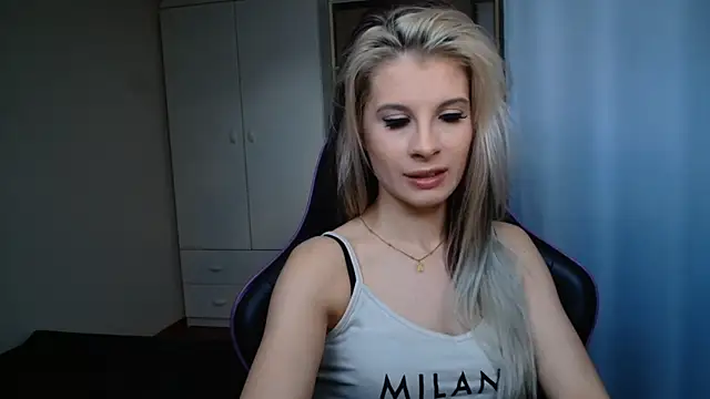 KristineGlow online show from June 17, 6:38 am