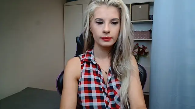 KristineGlow online show from July 28, 6:31 am