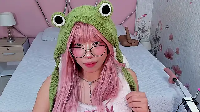 SafiroAgataaa online show from September 25, 11:30 pm