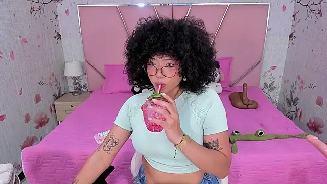 SafiroAgataaa online show from December 21, 7:54 pm