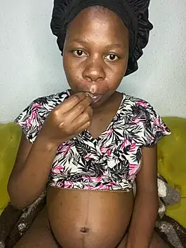 Crazyqueenxxx online show from April 10, 5:06 pm