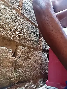 Snapshot of YourMenX_01 chatting on February 5, 10:31 am YourMenX 01 online show from February 5, 10:31 am