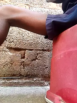 Snapshot of YourMenX_01 chatting on February 16, 10:55 am YourMenX 01 online show from February 16, 10:55 am