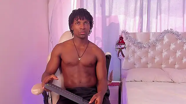 Snapshot of tau_montes chatting on November 12, 2:17 pm tau montes online show from November 12, 2:17 pm