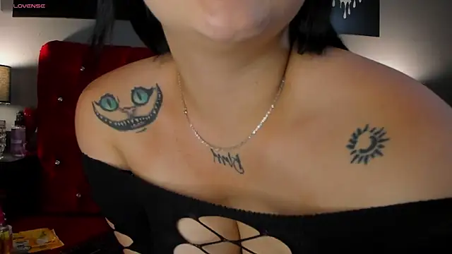 Emily Reyna online show from October 7, 3:20 pm