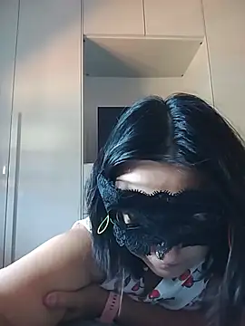 Snapshot of caldaevogliosa81 chatting on June 23, 10:02 am caldaevogliosa81 online show from June 23, 10:02 am