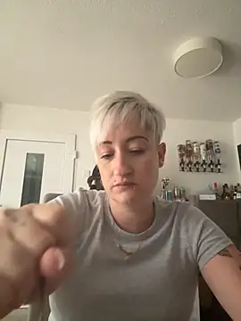 Snapshot of Rozendefotz chatting on September 10, 6:35 am Rozendefotz online show from September 10, 6:35 am