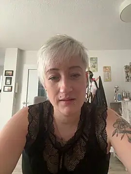 Snapshot of Rozendefotz chatting on September 11, 6:35 am Rozendefotz online show from September 11, 6:35 am