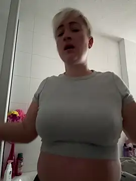 Snapshot of Rozendefotz chatting on October 2, 7:04 am Rozendefotz online show from October 2, 7:04 am