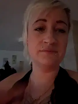 Snapshot of Rozendefotz chatting on October 21, 5:52 am Rozendefotz online show from October 21, 5:52 am