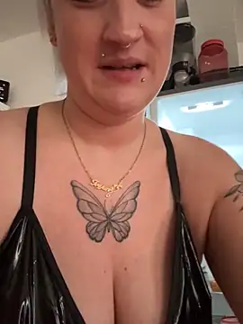 Snapshot of Rozendefotz chatting on November 24, 7:30 am Rozendefotz online show from November 24, 7:30 am