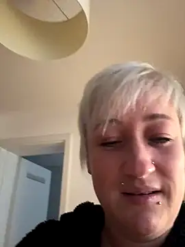 Snapshot of Rozendefotz chatting on November 27, 7:32 am Rozendefotz online show from November 27, 7:32 am