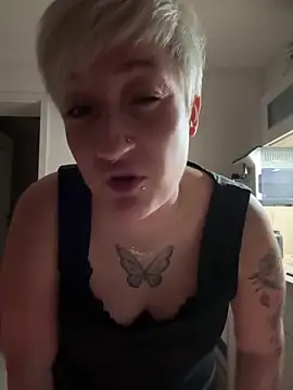 Snapshot of Rozendefotz chatting on December 15, 6:28 am Rozendefotz online show from December 15, 6:28 am