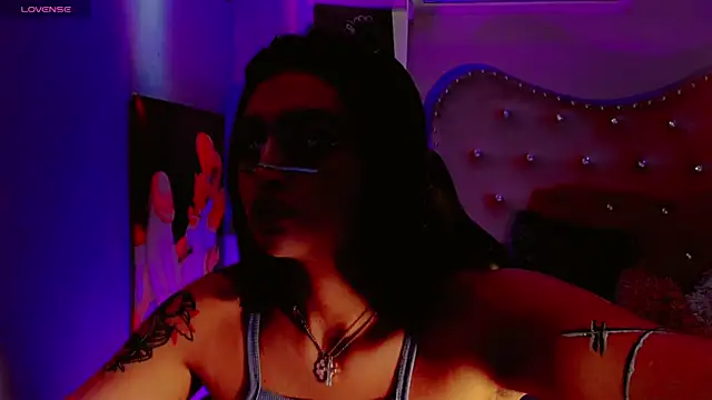 Daphnne Foxx online show from September 9, 12:05 pm