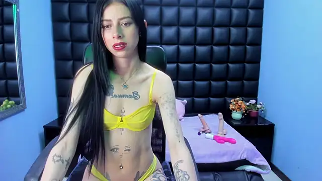 Dulce Miaa  online show from February 9, 5:39 pm