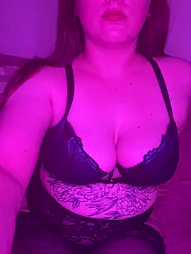 Snapshot of CleoLunaX chatting on September 20, 10:55 pm CleoLunaX online show from September 20, 10:55 pm