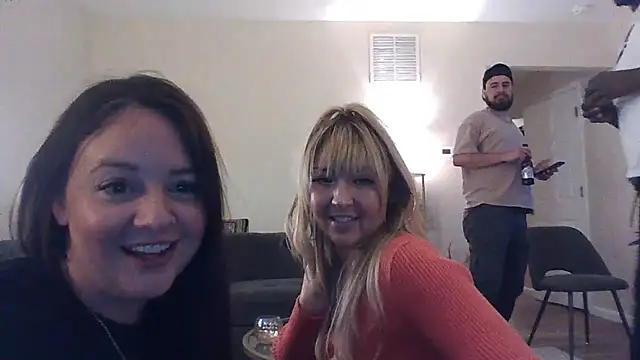 princessveexo online show from October 12, 8:02 am