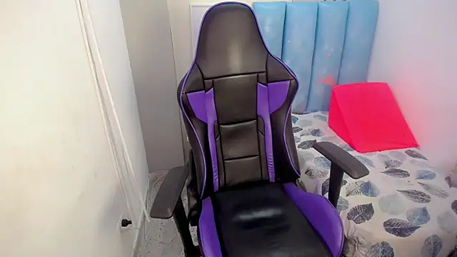 Austin col  online show from October 30, 12:28 pm