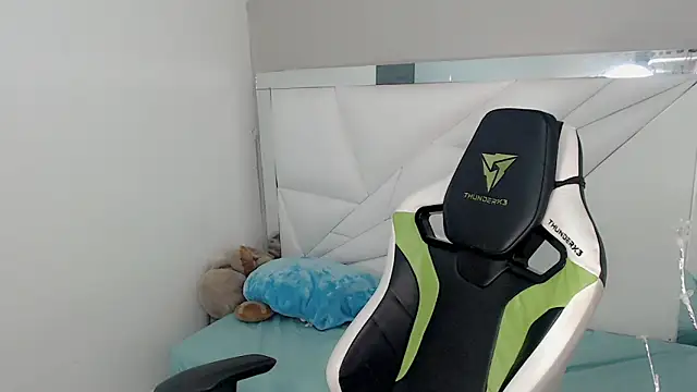 Austin col  online show from November 4, 12:04 pm